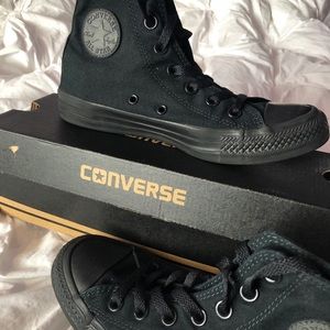 Black converse